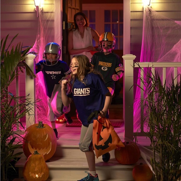 Franklin Sports NFL Youth Football Uniform Set for Boys & Girls, Dallas Cowboys - Picture 4 of 7